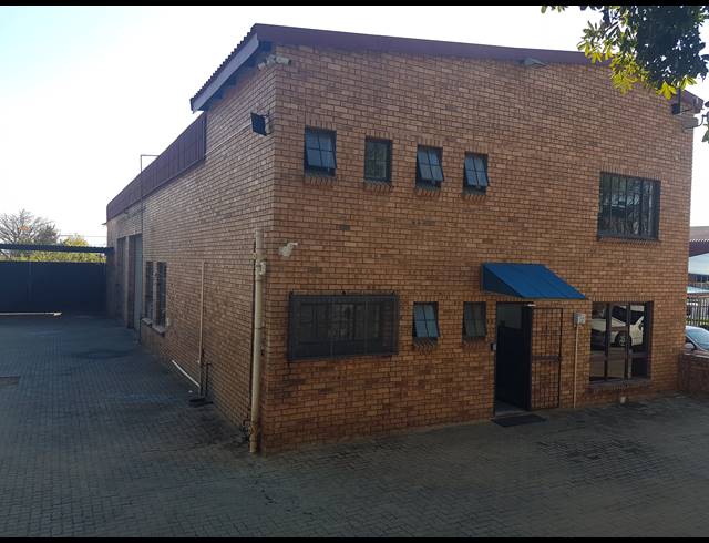706M² WAREHOUSE SOLD IN WEST ACRES